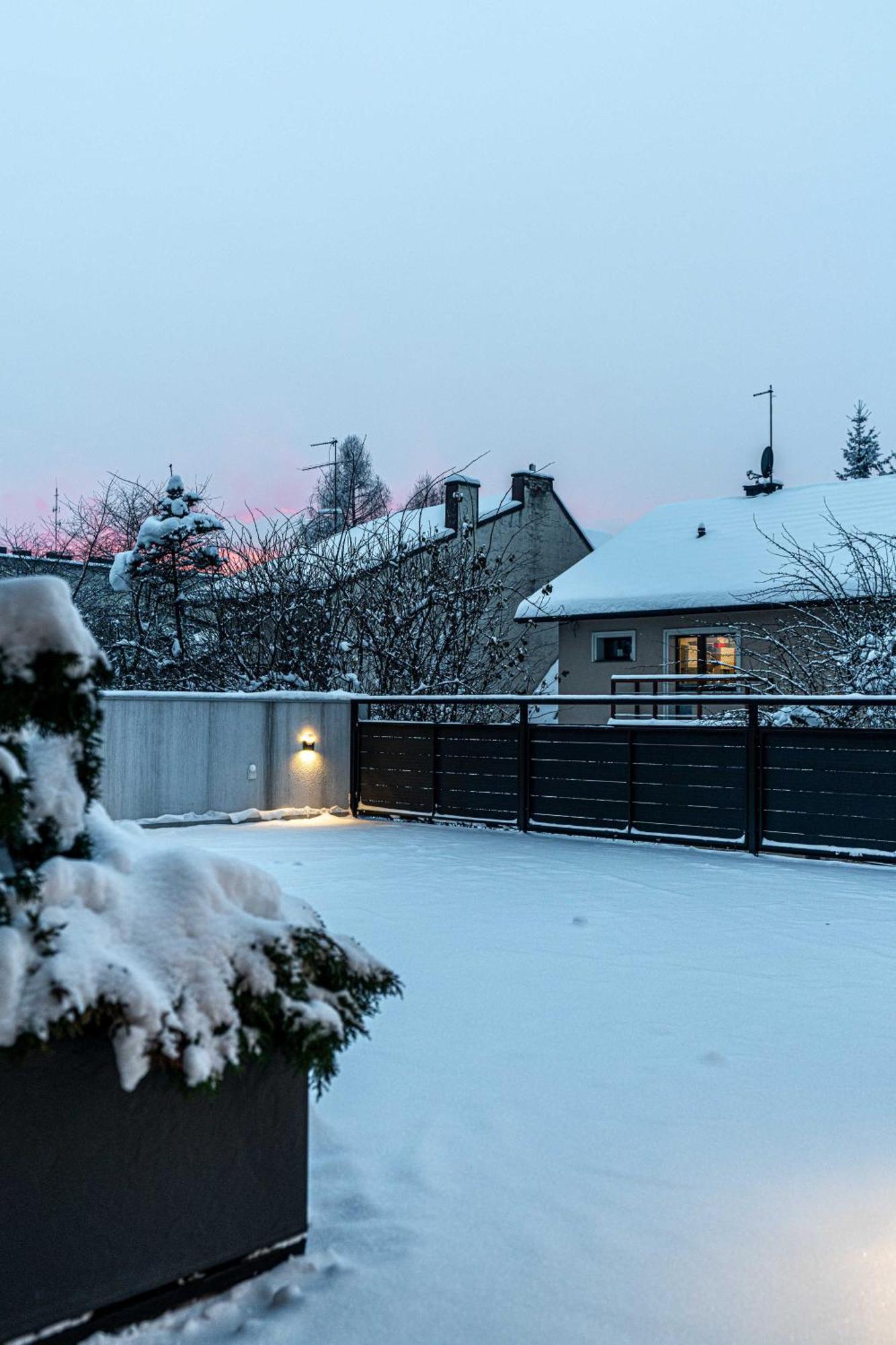 Spora Chata Nowy Targ Buitenkant foto
